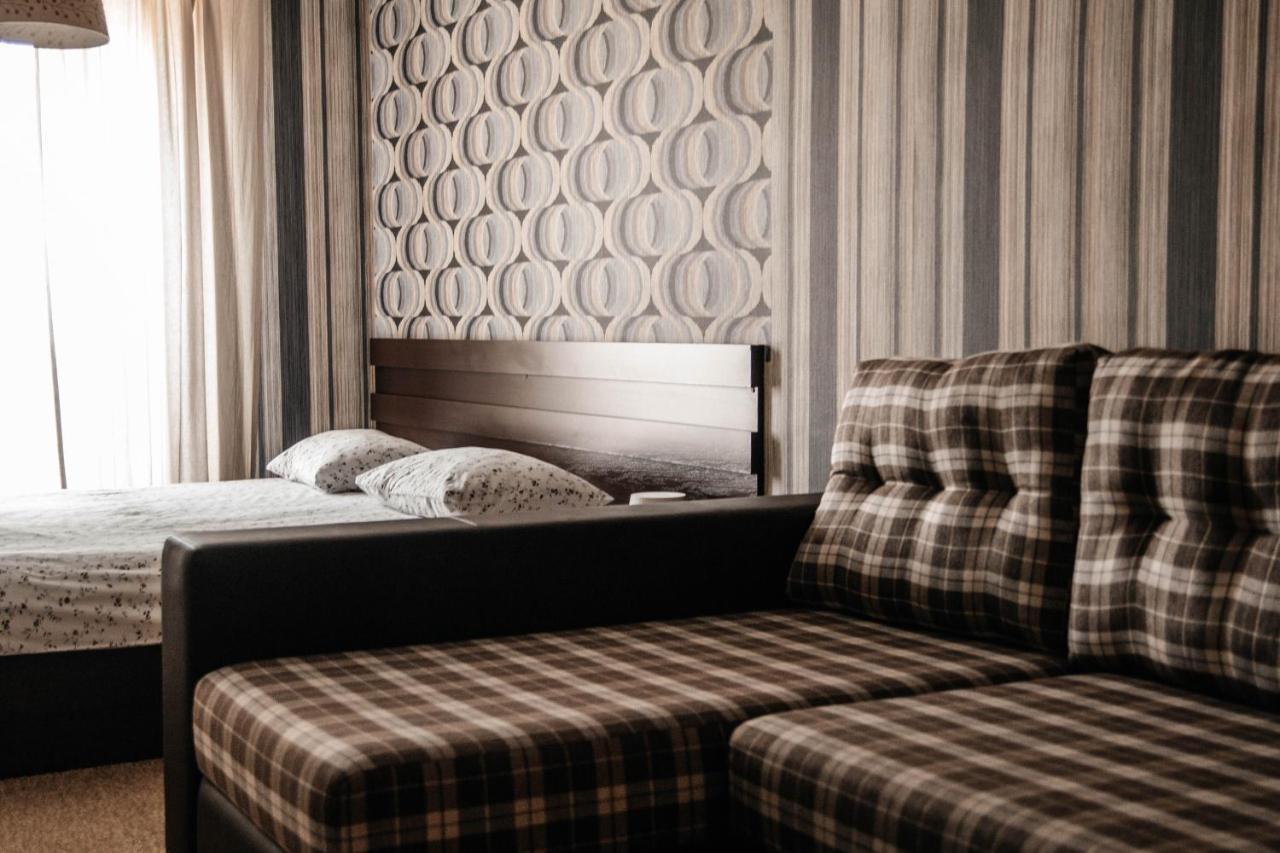 Mini-Hotel La Menska Minsk Exteriör bild